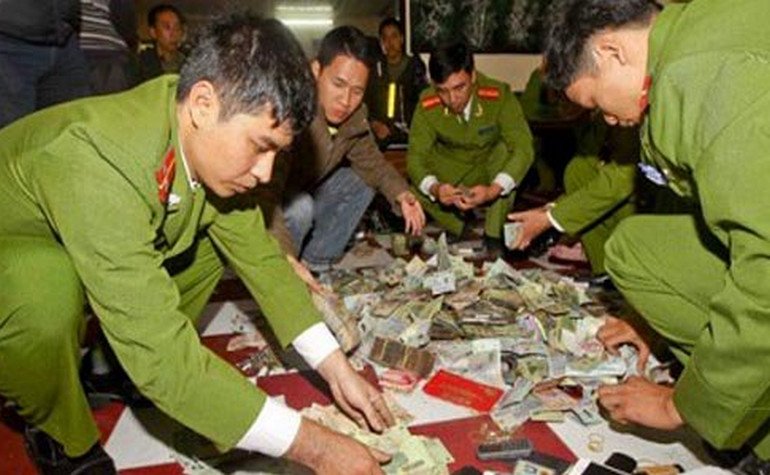 Vietnam Police, Illegal Gambling