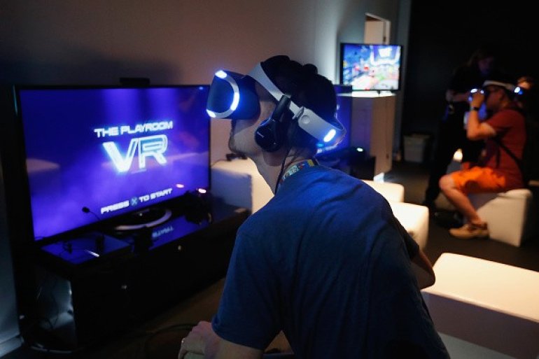 virtual  