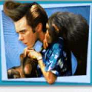 Символ Эйс Вентура с обезьяной в Ace Ventura: Pet Detective