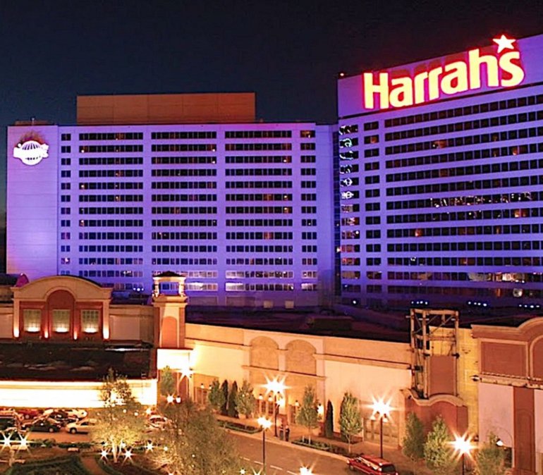 Комплекс Harrahs Hotel and Casino в Атлантик-Сити